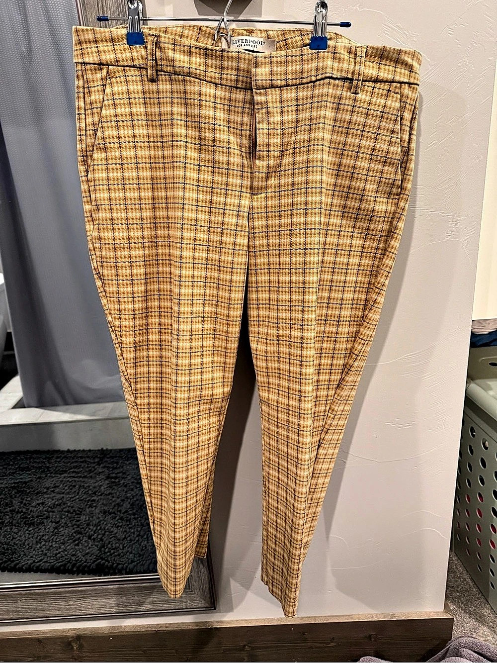 Liverpool Plaid Skinny Pants Size 16W used Good Condition